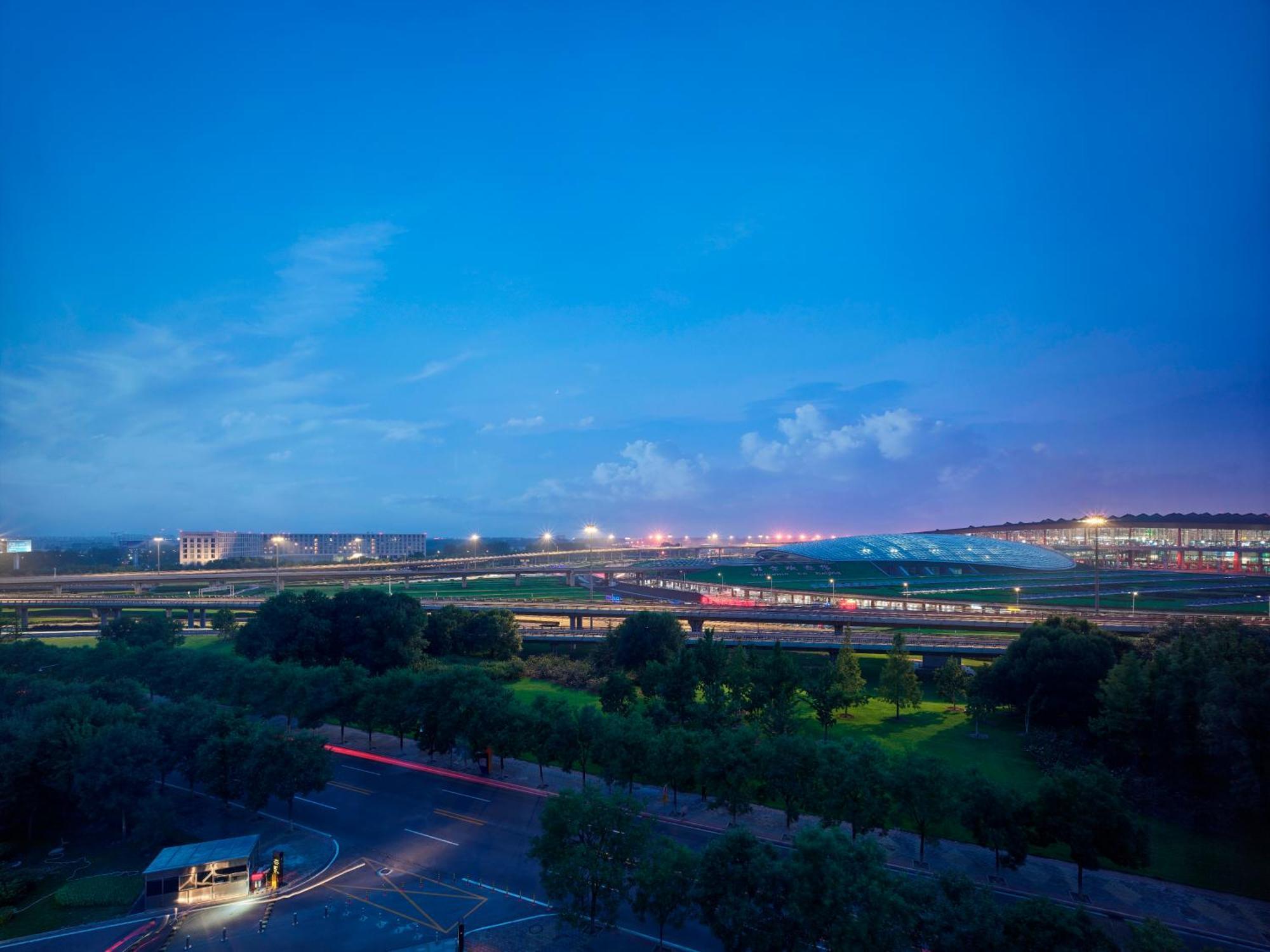 Hotel Hilton Beijing Capital Airport Shunyi Exterior foto